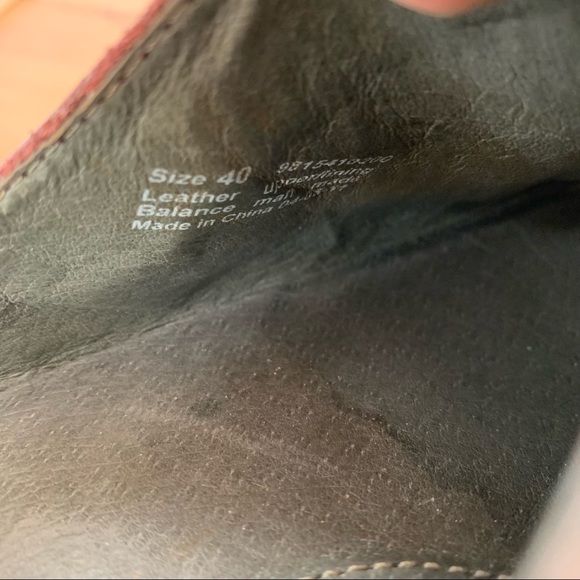 Dansko clogs leather upper button and strap detail burgundy size 40 - Picture 5 of 10